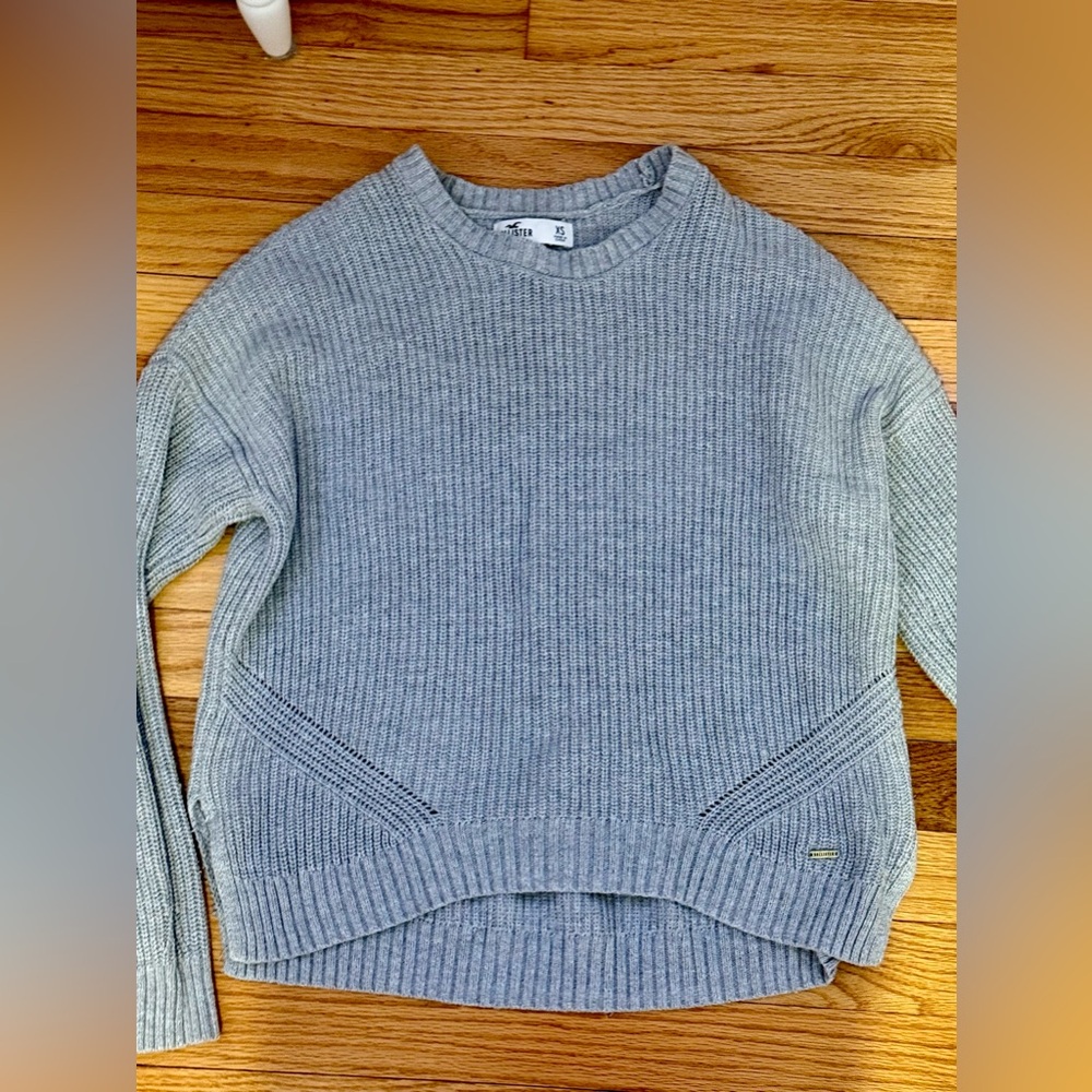Women’s Hollister Grey Sweater